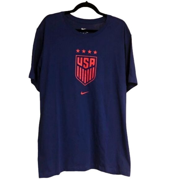 The Nike Tee - Picture 1 of 7